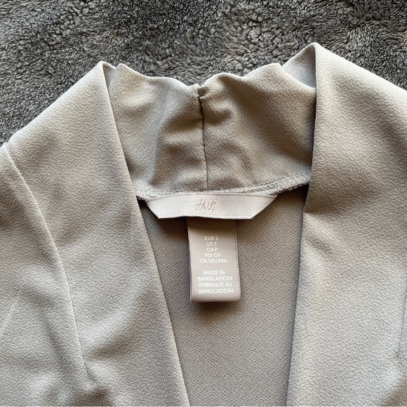 H&M | Blouse - Picture 4 of 4